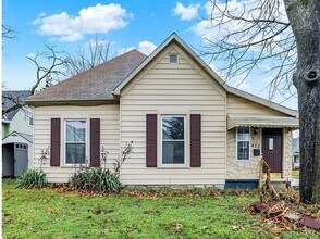 Building Photo - 423 N Webster St