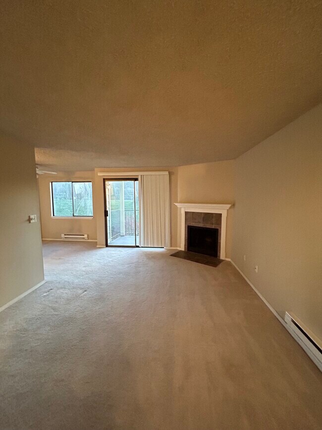 2020 Grant Ave S Unit M203, Renton, WA 98055 Condo for Rent in