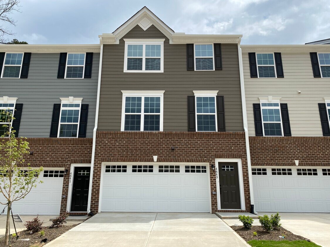 Foto principal - 4843 Randall Rd