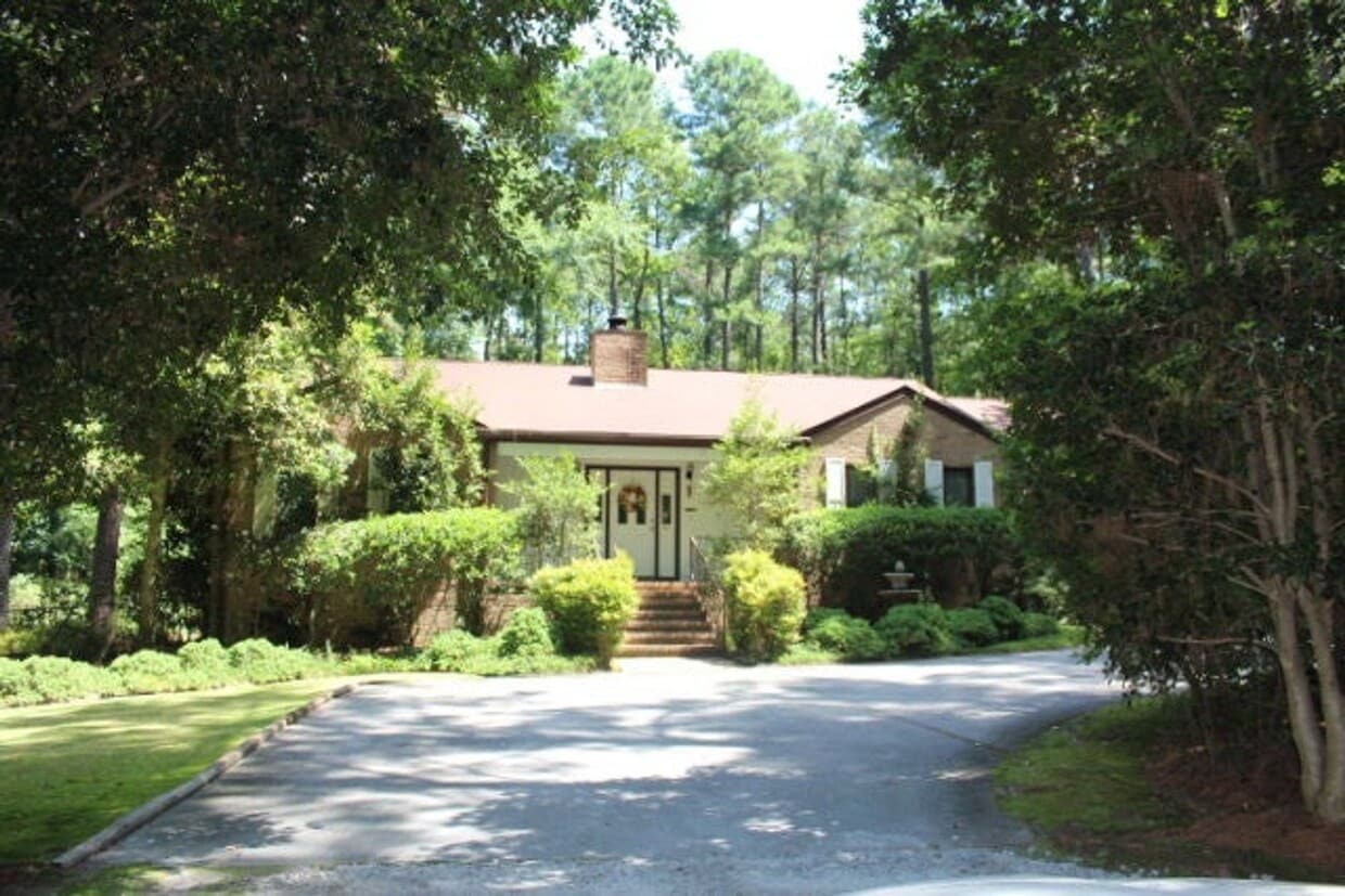 Primary Photo - Home For Rent - 5077 Autumn Trail Grovetow...