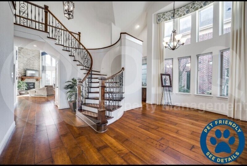 Foto principal - 14108 Signal Hill Dr
