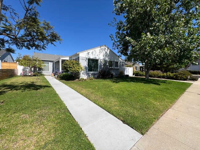 Building Photo - 8500 Barnsley Ave