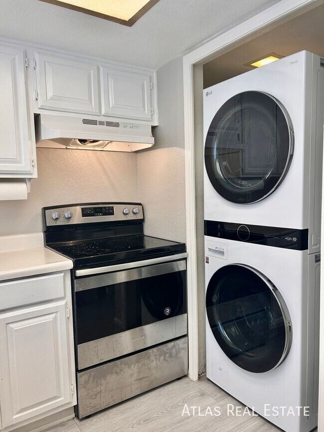 Foto del edificio - 15402 N 28th St