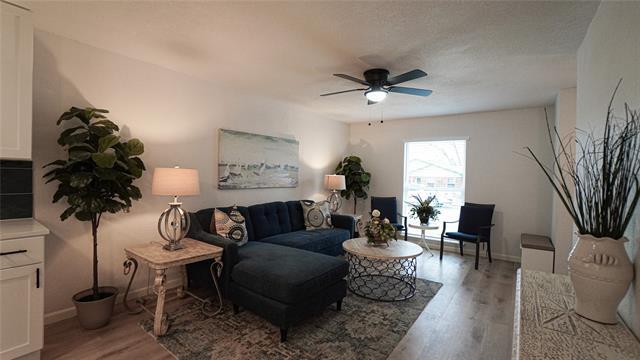 Foto del edificio - 6408 Locust St