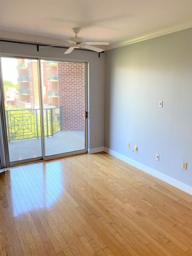 Foto del edificio - Upscale Living in Center City!