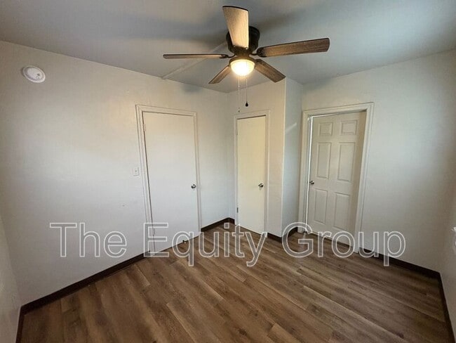 Building Photo - 311 E Grove Ave