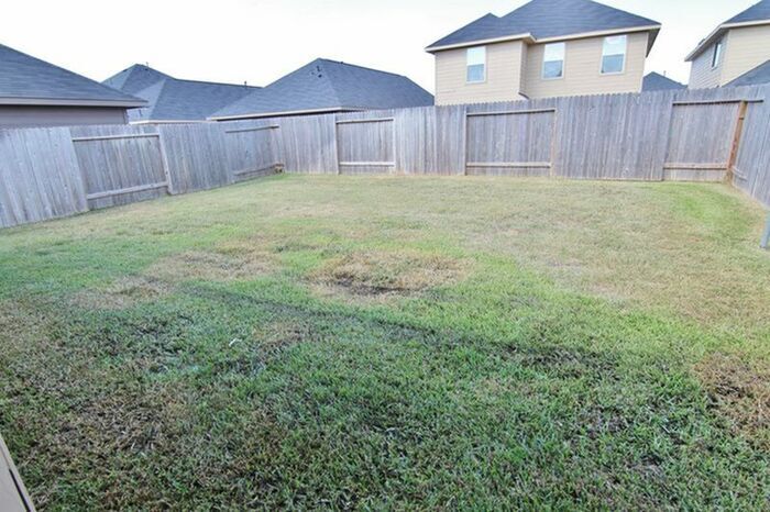 Foto del edificio - 2423 Connors Path Ct