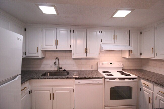 Building Photo - November FREE & All Utilites Paid On This ...