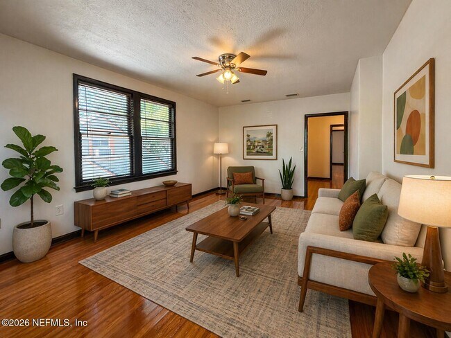 Foto del edificio - 2575 Myra St