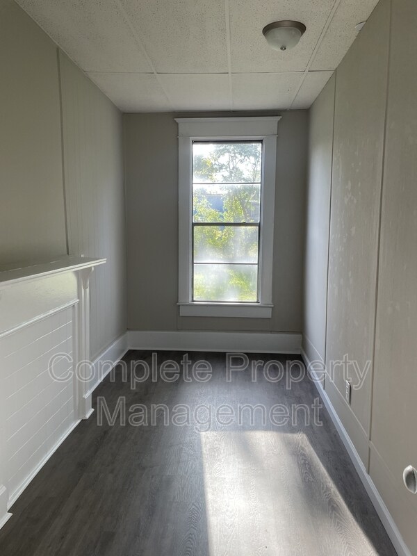 Building Photo - 811 17th St Ensley