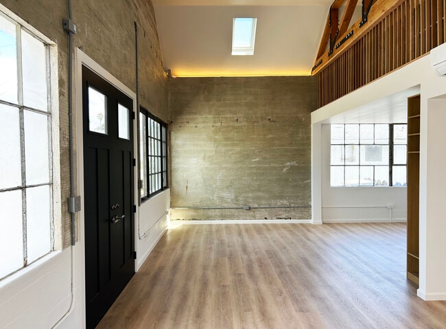Building Photo - 340 Park Ave
