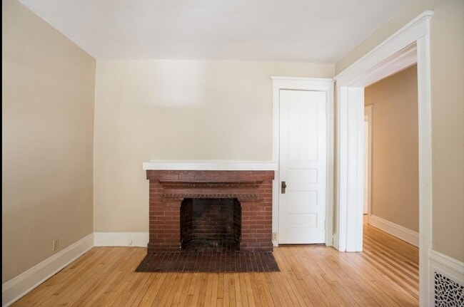 Building Photo - 2724 N Murray Ave