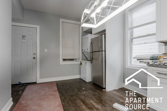 Foto del edificio - 2657 N Ridgeway Ave