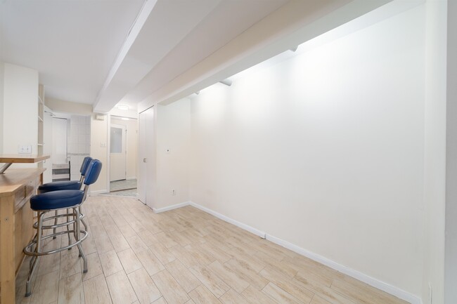 Foto del edificio - 1205 Bloomfield St