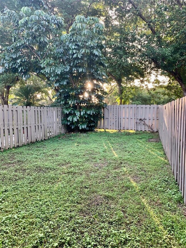 Foto del edificio - 9516 SW 140th Ct