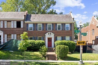 Building Photo - 2650 39th St NW