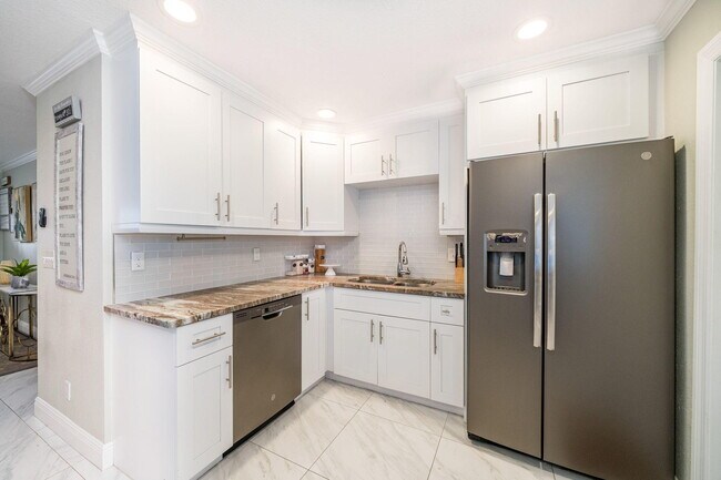 Building Photo - 1319 13th St