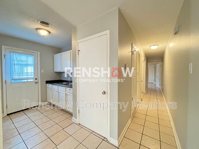 Building Photo - 1055 Treadwell St