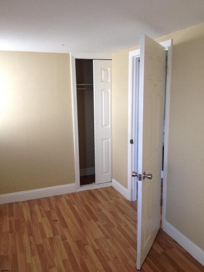 Foto del edificio - 323 38th St S