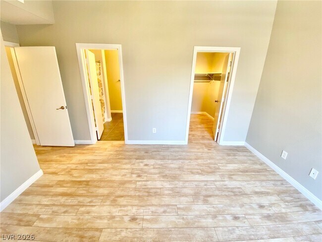 Building Photo - 2153 Jade Creek St