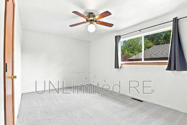 Foto del edificio - 3126 N Connor St