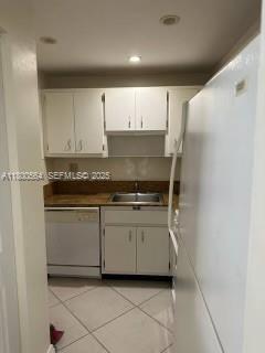 Foto del edificio - 1205 Mariposa Ave