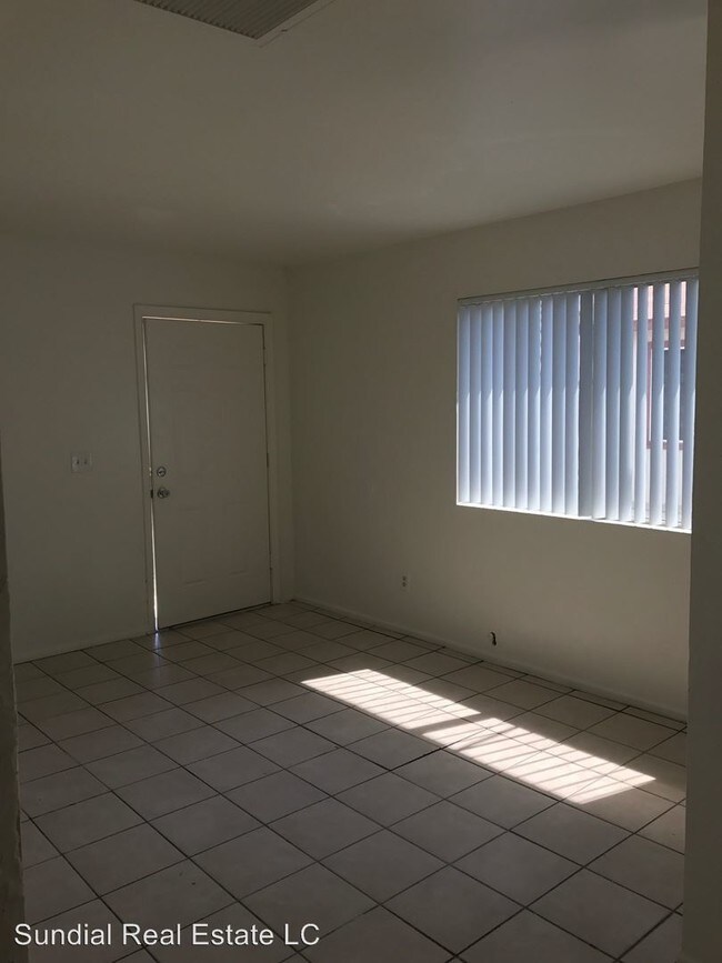 Foto del edificio - 1018 N 22nd Pl