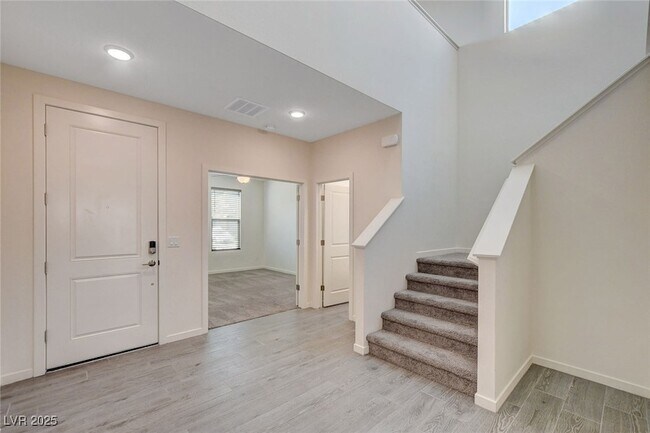 Foto del edificio - 532 Founders Creek Ave