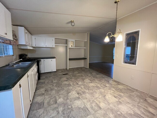 Foto del edificio - 3 Bedrooms, 2 Bathrooms - Mobile Home in West Rome!