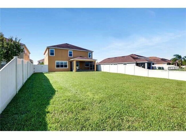 Foto del edificio - 2274 Geneva Dr