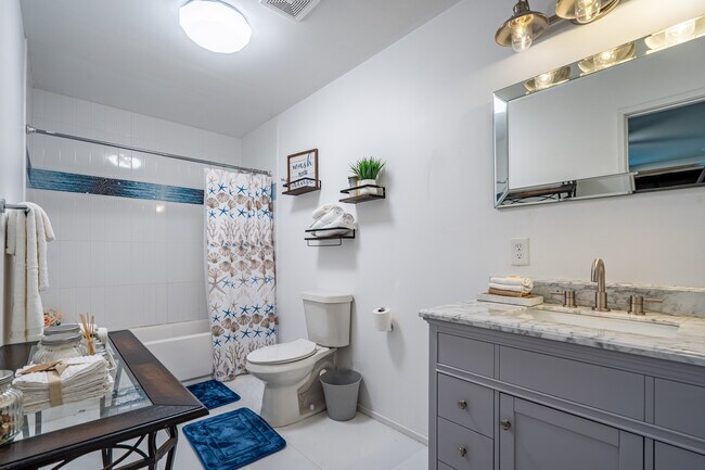 Foto del edificio - 977 Citadel Dr NE