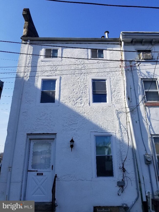 Building Photo - 4612 Canton St