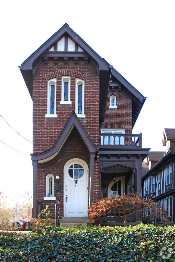 Foto del edificio - Everett Terrace