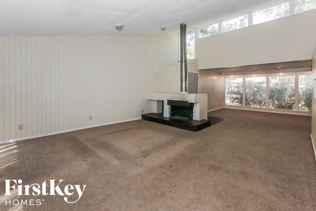 Foto del edificio - 5233 Edenshire Ave