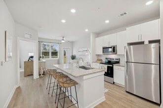 Building Photo - Ascend At Woodlands