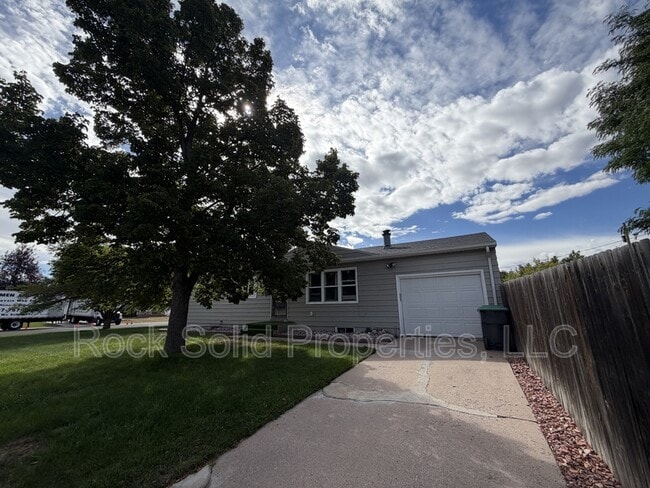 Building Photo - 4017 Baldwin Dr