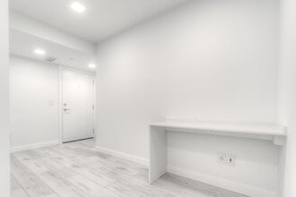 Building Photo - 2424 2 Av NW