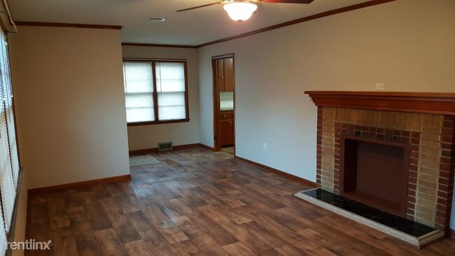 Foto del edificio - 3 br, 1.5 bath House - 424 N Jefferson Ave