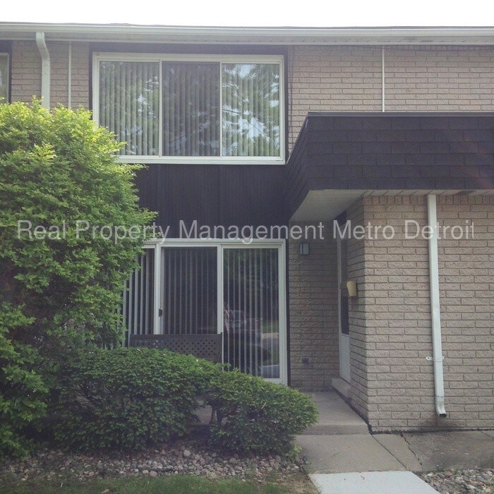 Primary Photo - 30137 Lorraine Ave