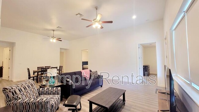 Foto del edificio - 1711 Sycamore St