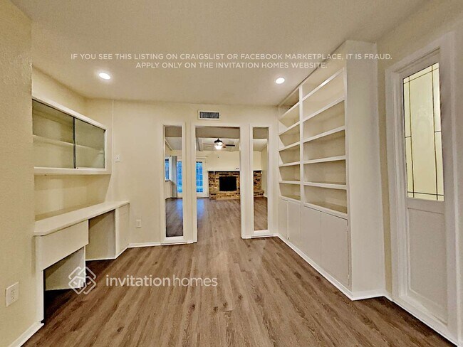 Building Photo - 6813 Curry Dr