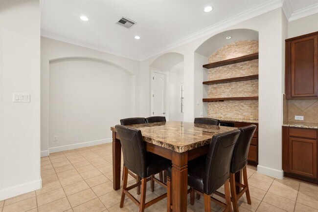 Building Photo - 14519 San Pietro Dr