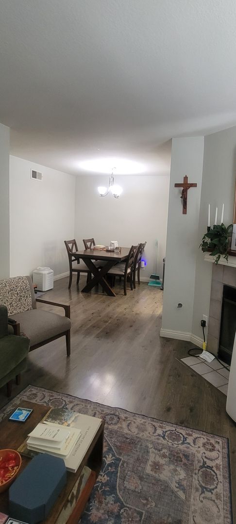 Building Photo - 2 Bedroom 2 Bath Condo Now Available - Att...