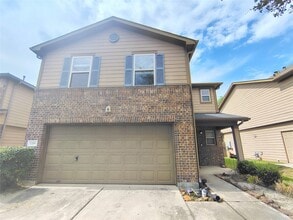 Building Photo - 1206 Larks Trace Ln