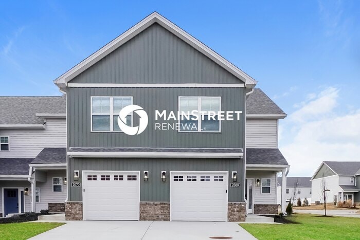 3 Bedroom Pet-Friendly Home in Jeffersonville, IN with Main Street Renewal - 3 Bedroom Pet-Friendly Home in Jeffersonville, IN with Main Street Renewal