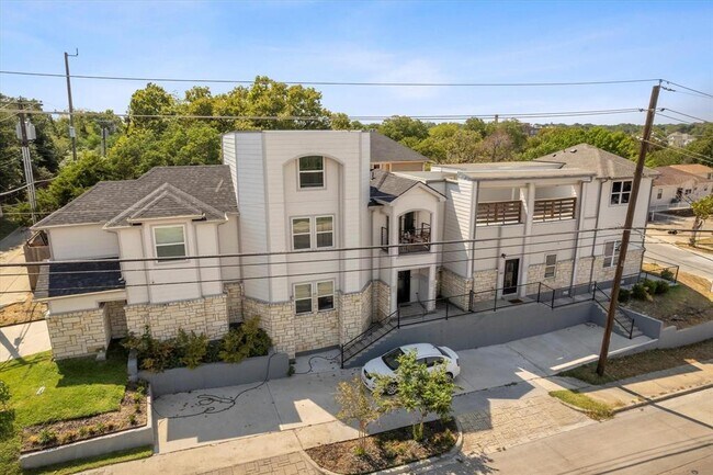 Foto del edificio - 422 N Marlborough Ave