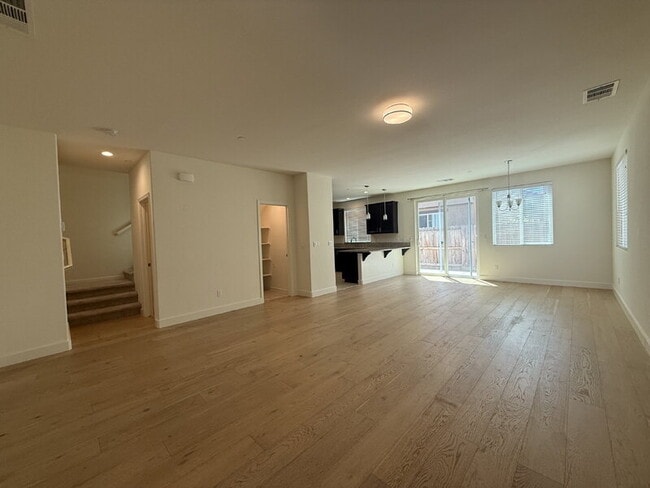 Building Photo - 3654 el Dala Ln