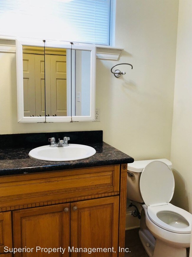 Foto del edificio - 1517 Robert St