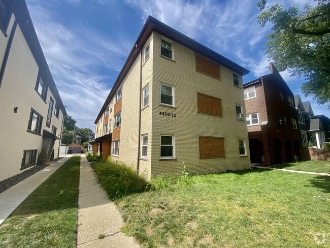 Building Photo - 4520 N Seeley Ave