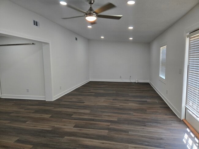 Foto del edificio - 2936 Whistler Ln